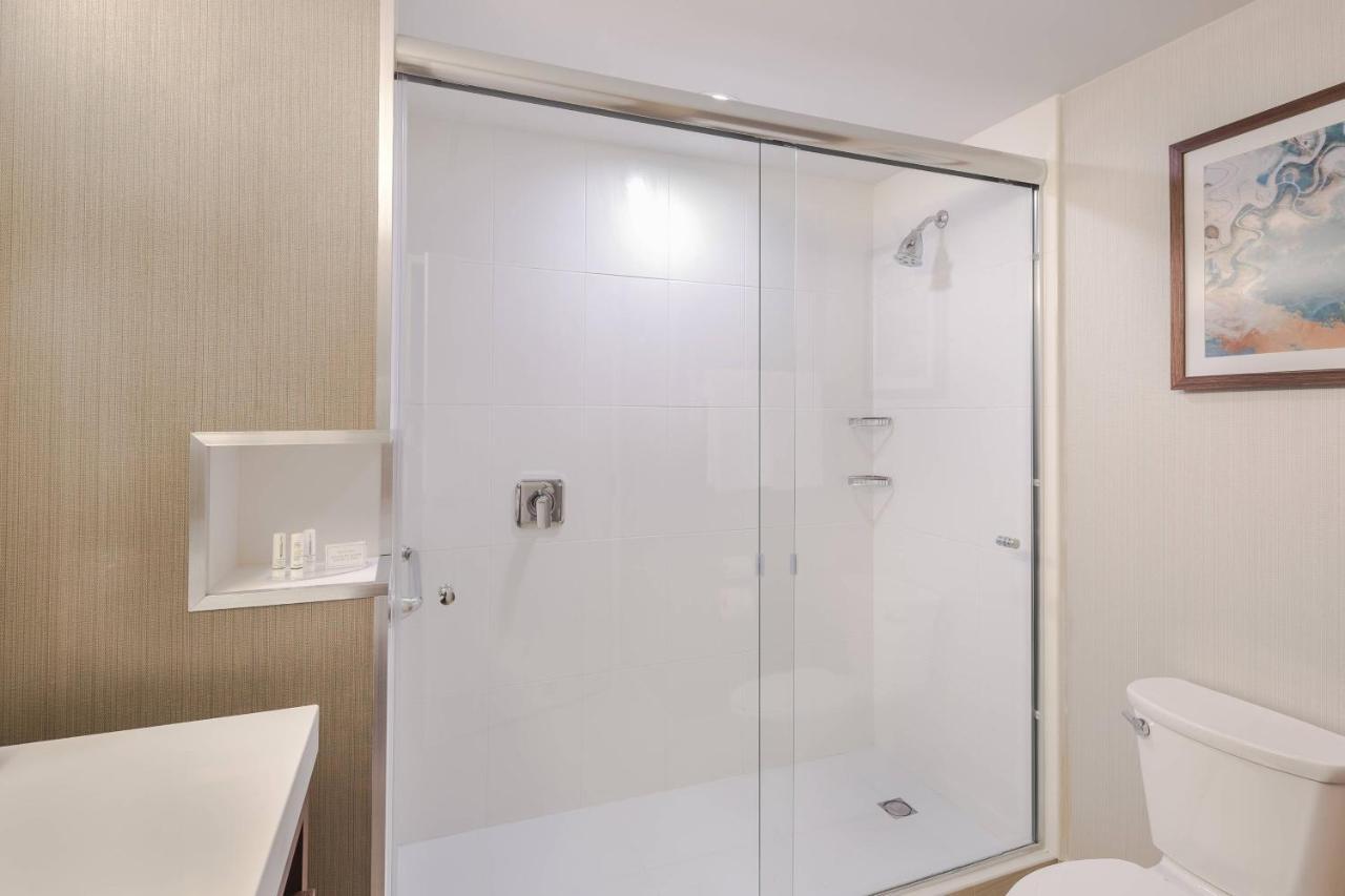 Queen Suite