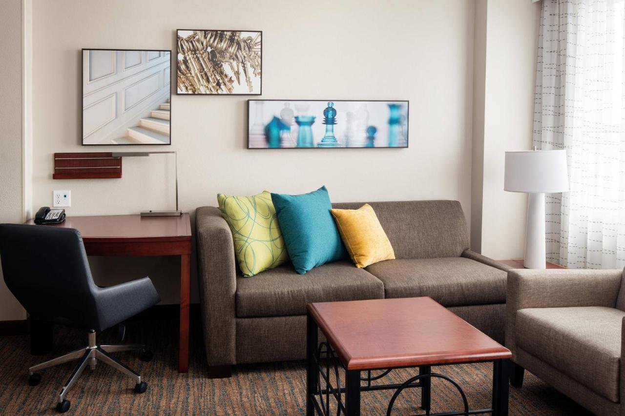 One-Bedroom King Suite Harbour View