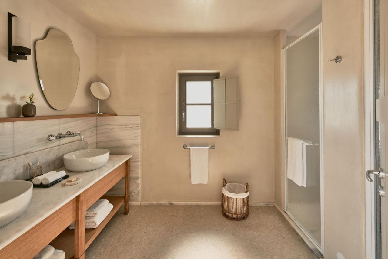 Aether Suite - One-Bedroom Larger King Suite with Sea View