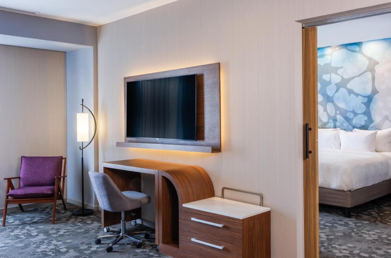 One-Bedroom Suite with Two Queen Beds and Sofa Bed
