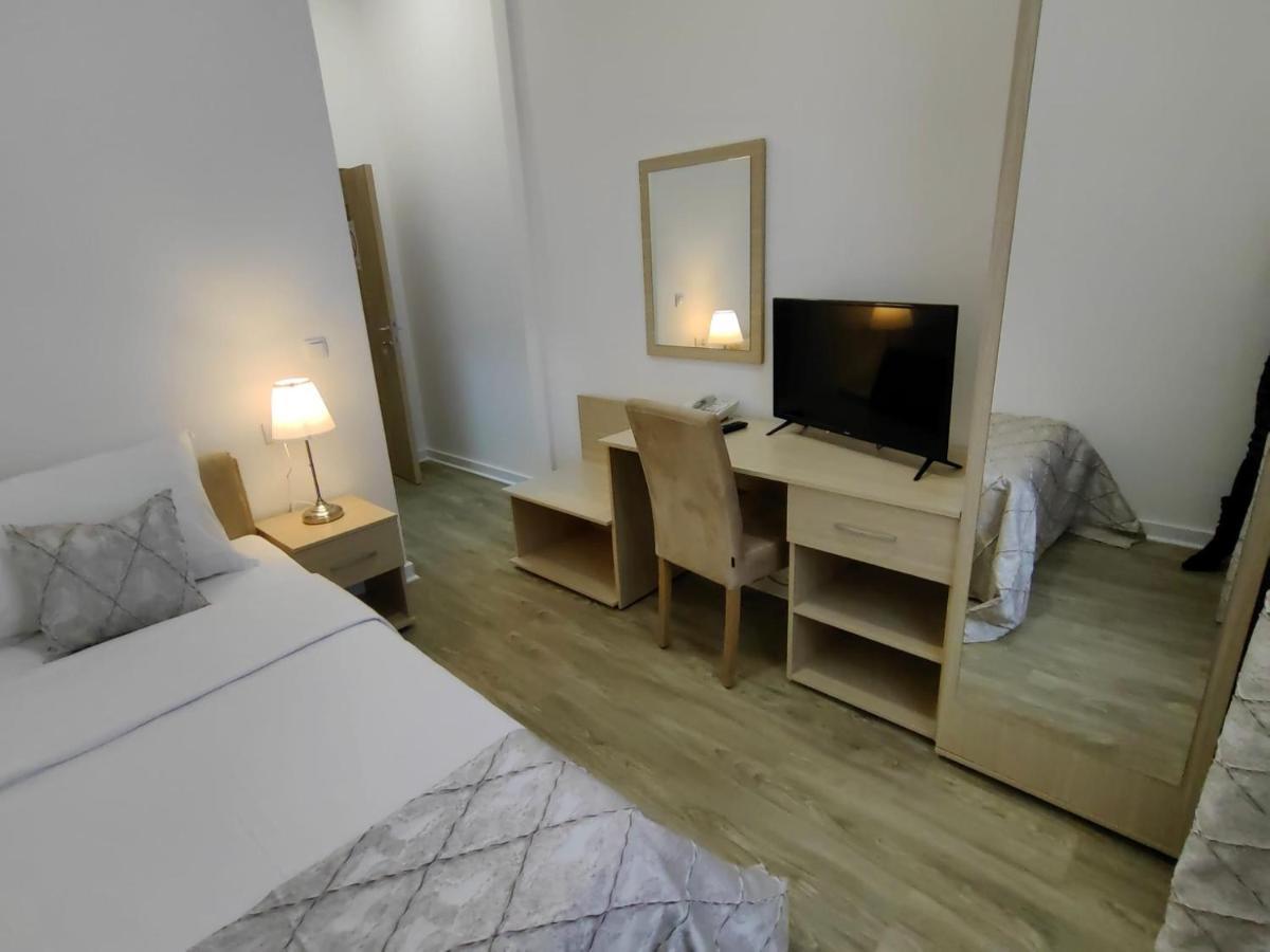 Habitación Individual Pequeña