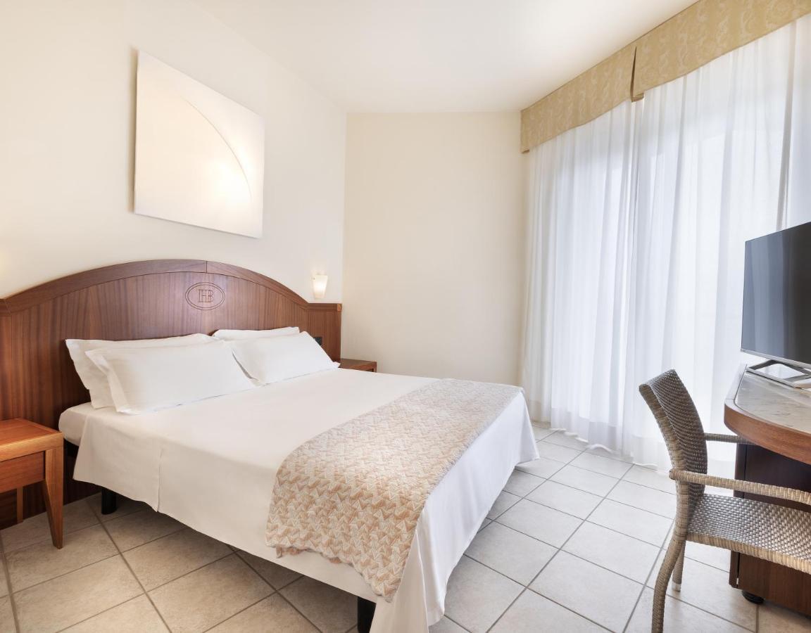 Superior Triple Room with Sea View
