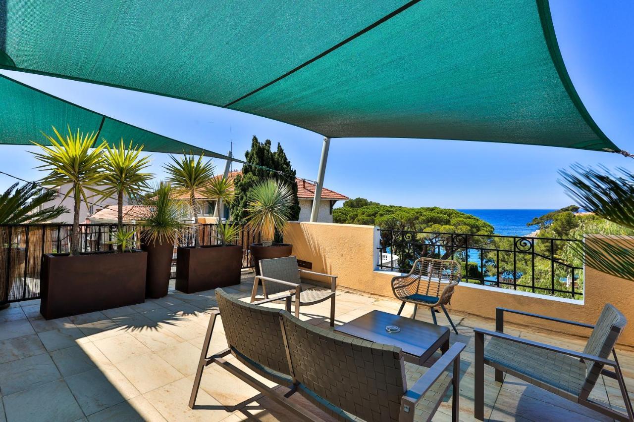 Family Suite with Terrace and Sea View