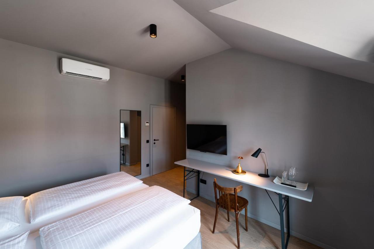 Standard Zimmer mit Kingsize-Bett