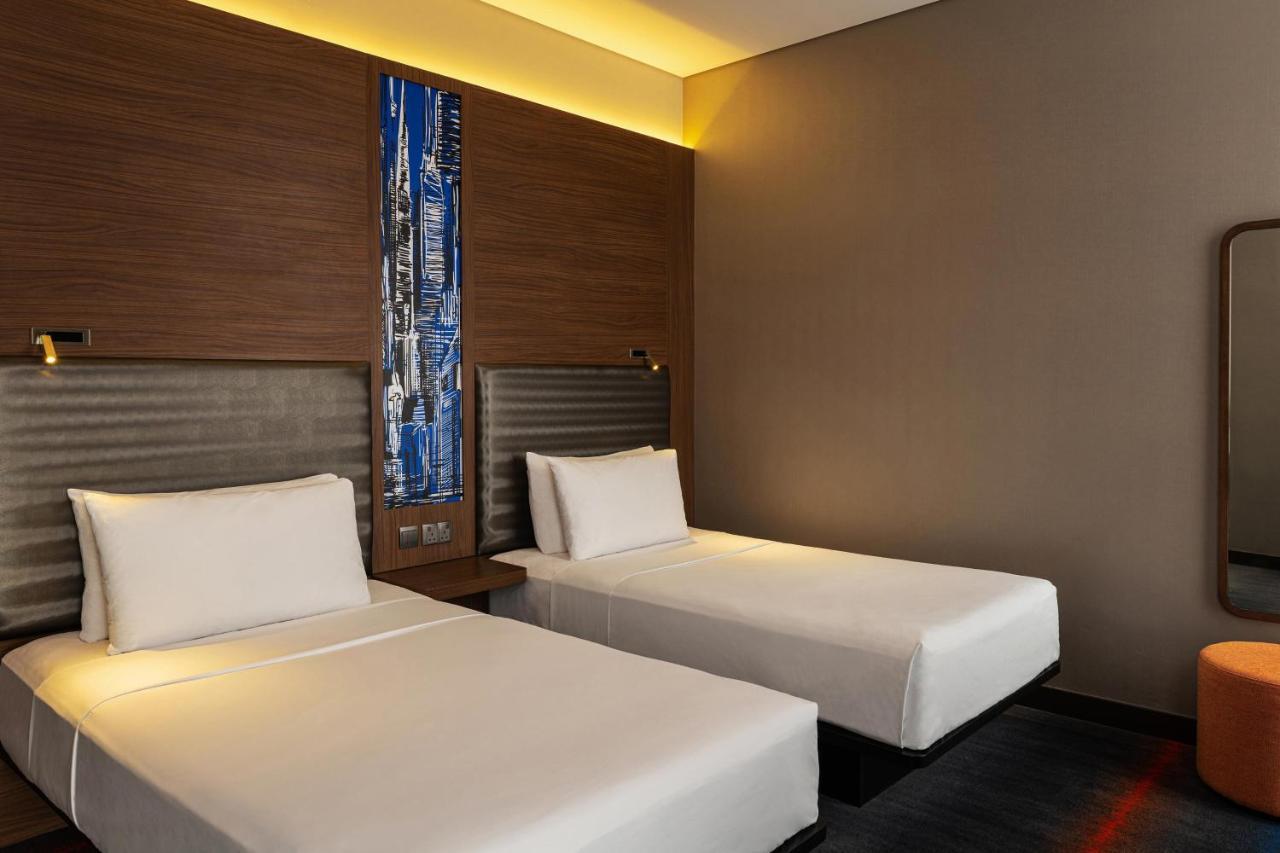Aloft Room – Twin Bed