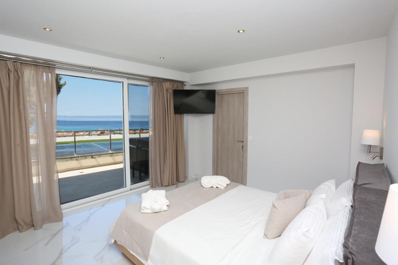 Two-Bedroom Suite,1589504594:JPEG