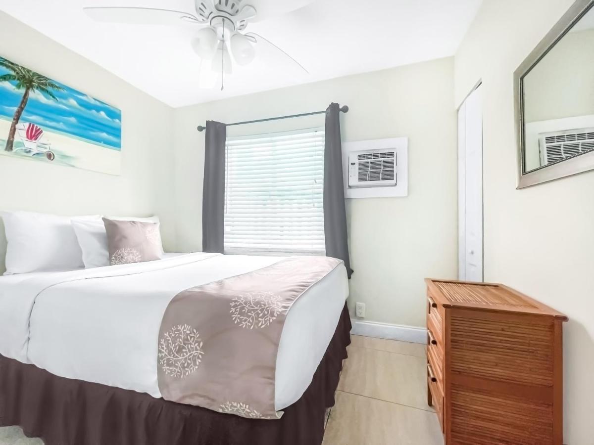 Two-Bedroom Apartment,1402343576:JPEG
