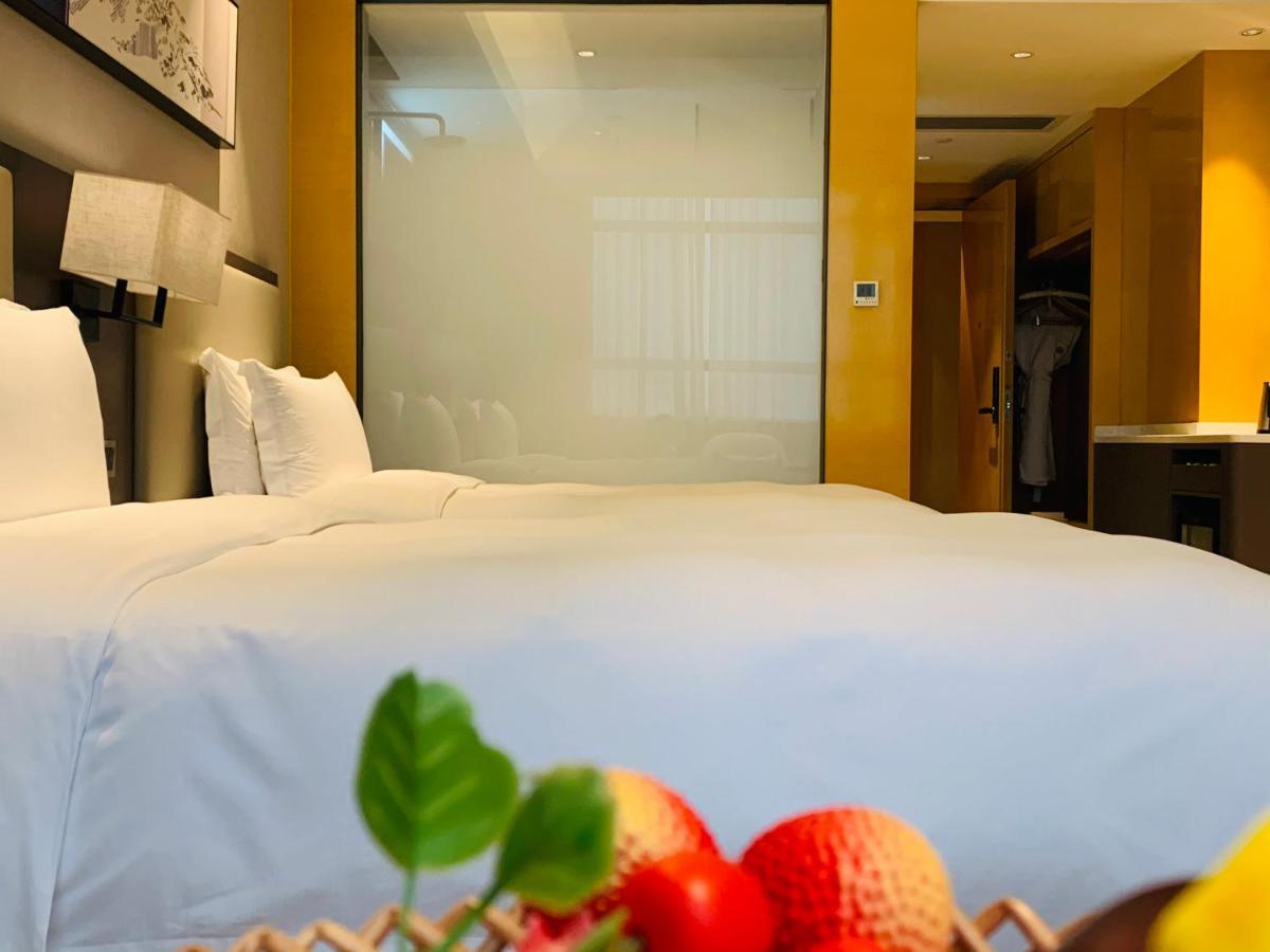 Elegant twin room