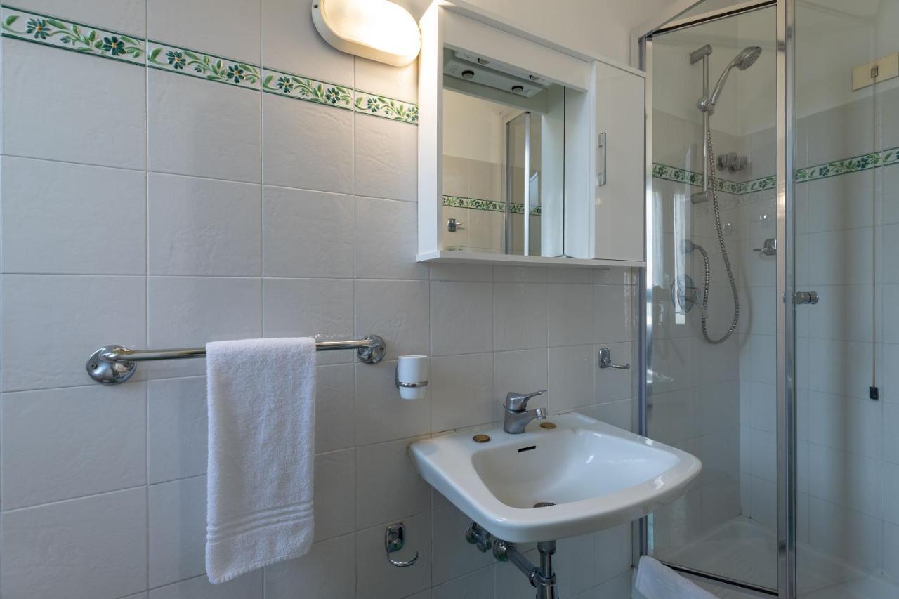 Standard Single Room with Shower,1402538561:JPEG