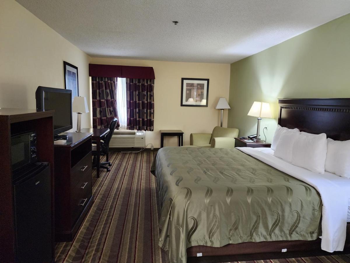 King Room - Non-Smoking