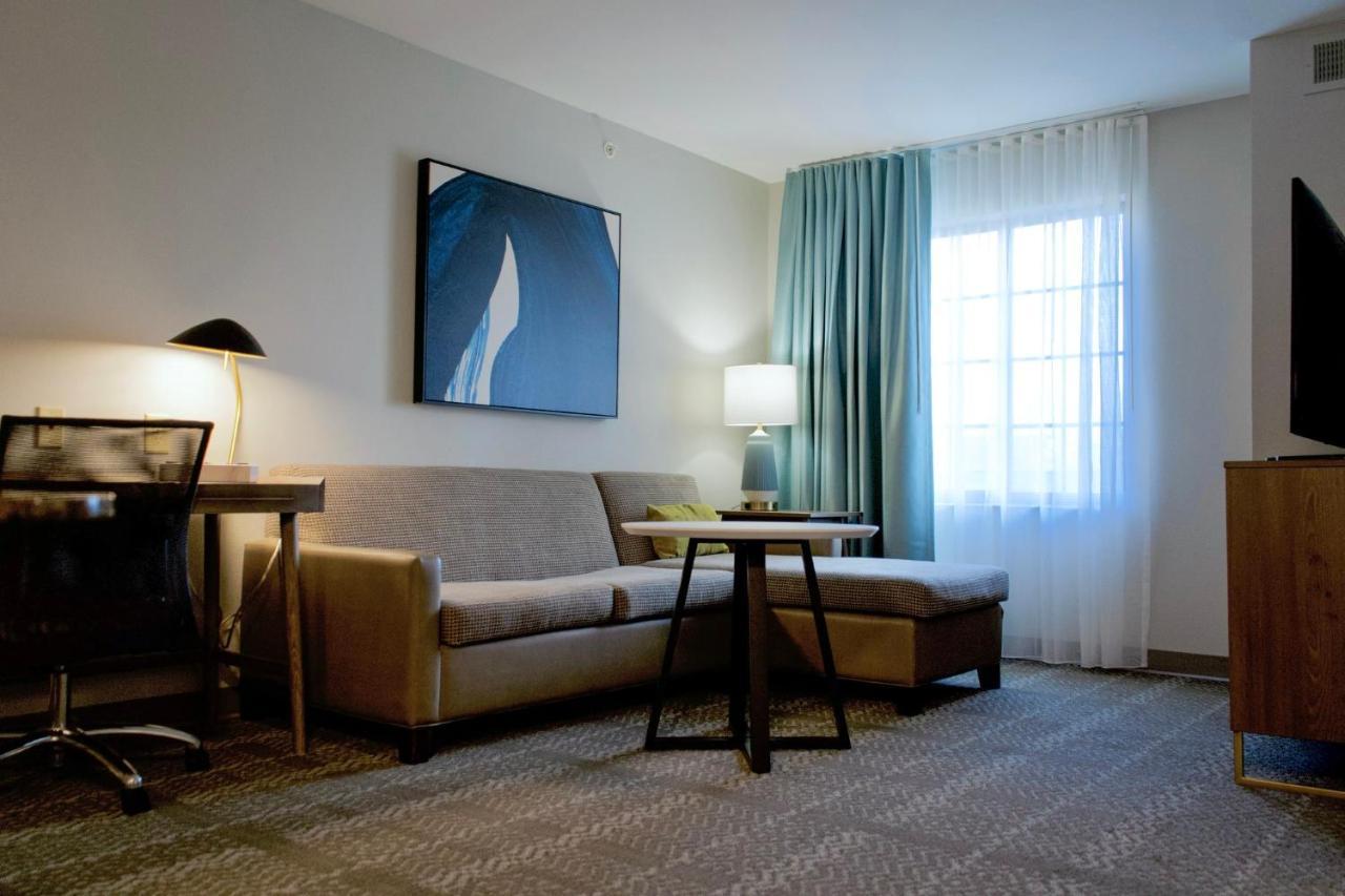 One-Bedroom Suite with Two Queen Beds