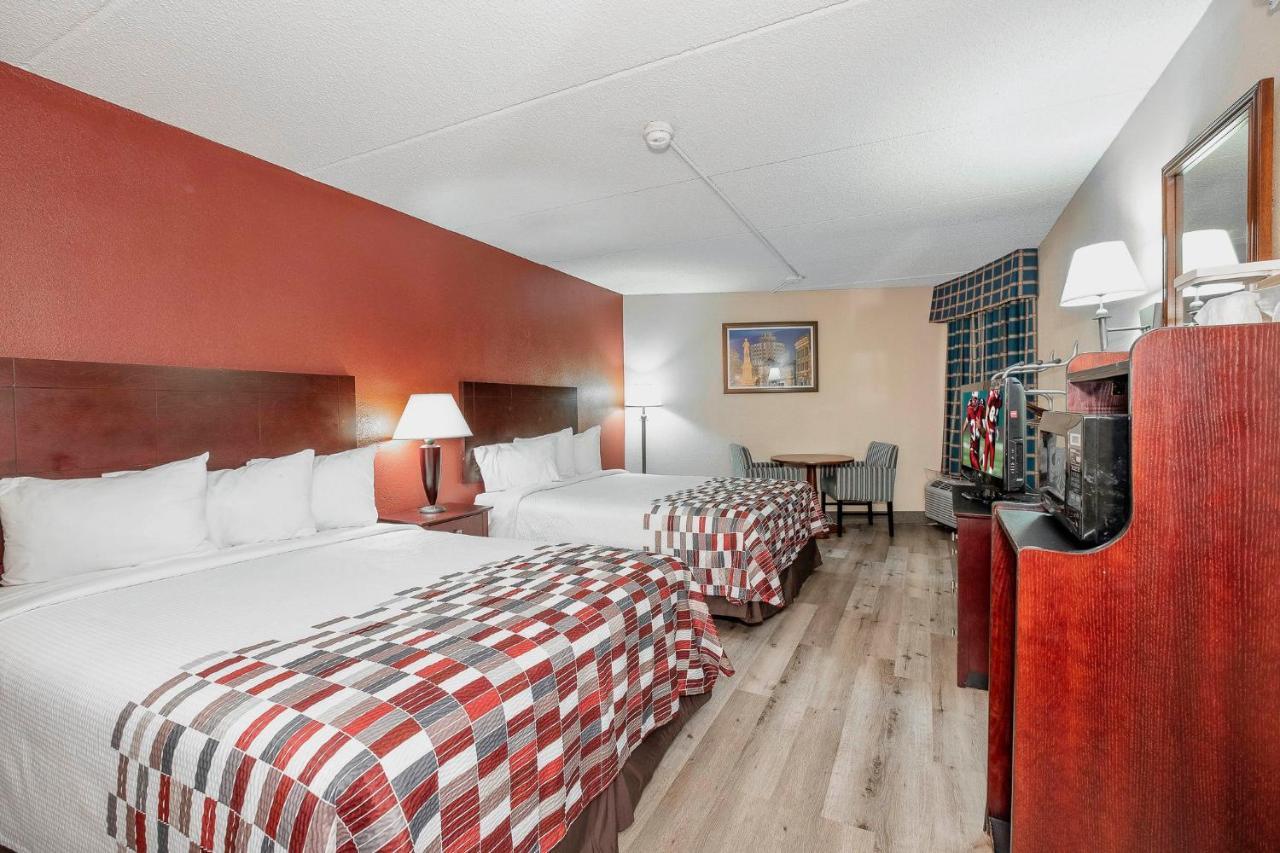 Deluxe Room Two Queen Beds Disability Access Roll Shower Non-Smoking,1280471791:JPEG