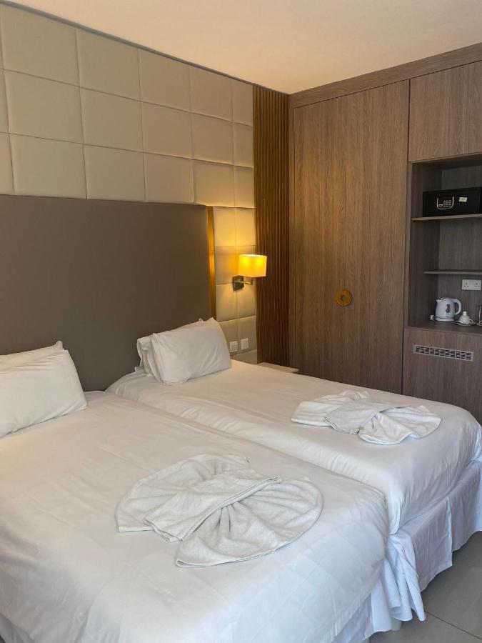 Superior Double or Twin Room Side Sea View,1583137616:JPEG