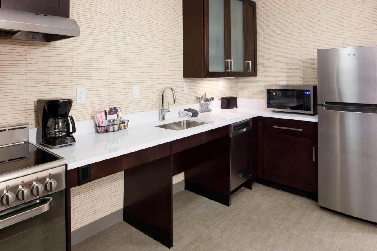 Queen Suite