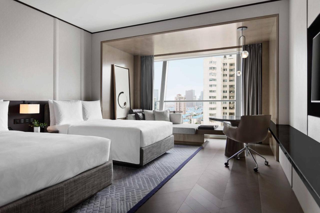 Deluxe Twin Room with City View