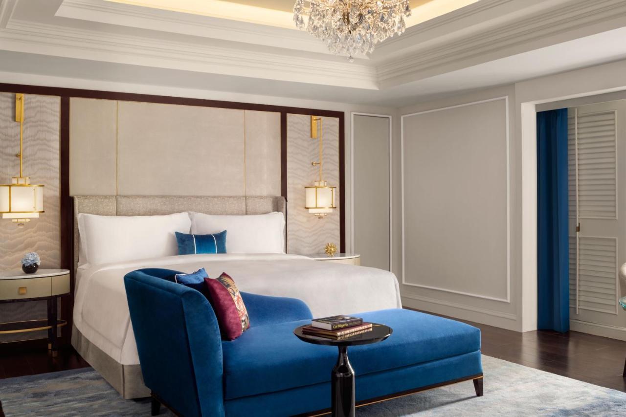 Suite Empire King 1 Kamar Tidur dengan Balkon