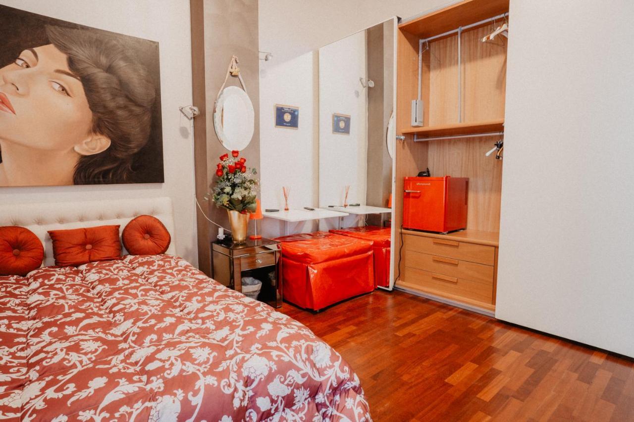 Chambre Lits Jumeaux avec Salle de Bains Commune