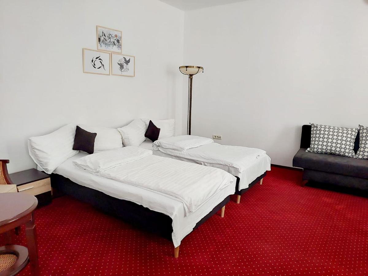 Twin Room Ground Floor