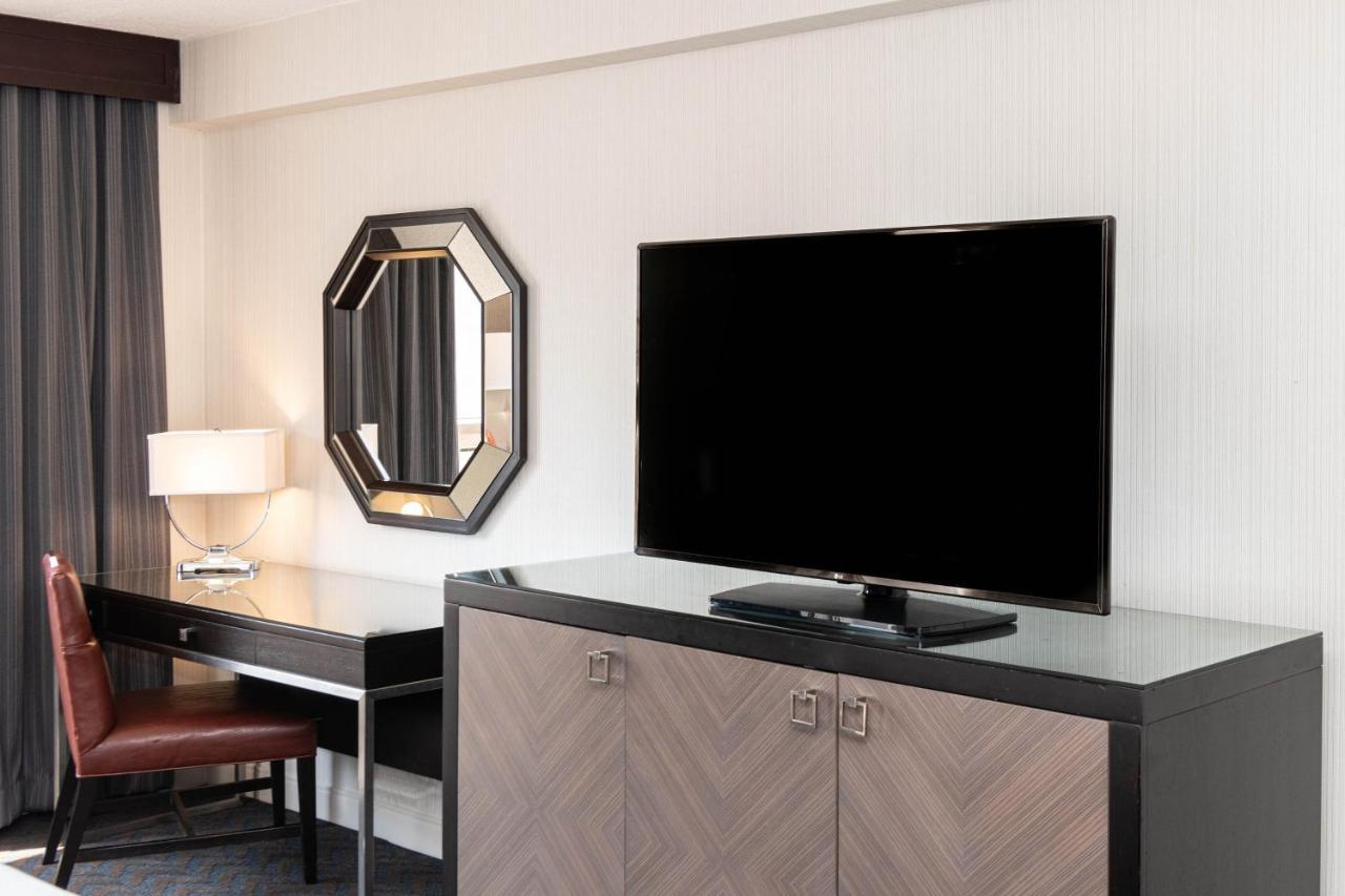 Habitación Tradicional adaptada para personas con discapacidad auditiva y movilidad reducida con bañera adaptada - 1 cama extragrande