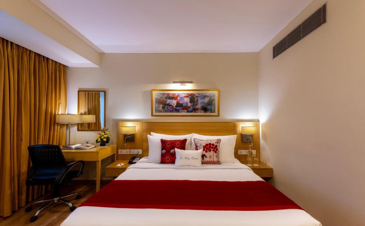 Connect Room (Guaranteed Late Check-out ,Enjoy Happy Hours with 1+1 offer on Alcoholic Beverages and Soft Beverages,20% off on Food & Beverage services,20% Off on Laundry service)