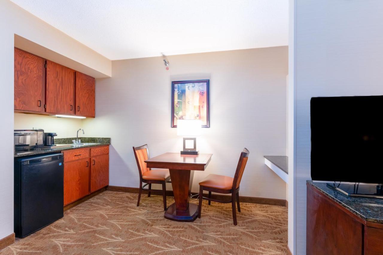 Mini Suite Two Double Beds