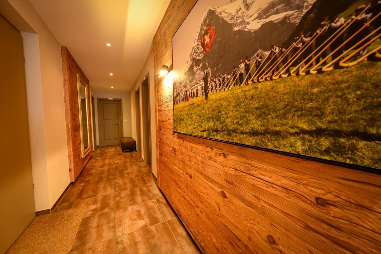 Superior Three-Bedroom Suite Eiger view,1405076567:JPEG