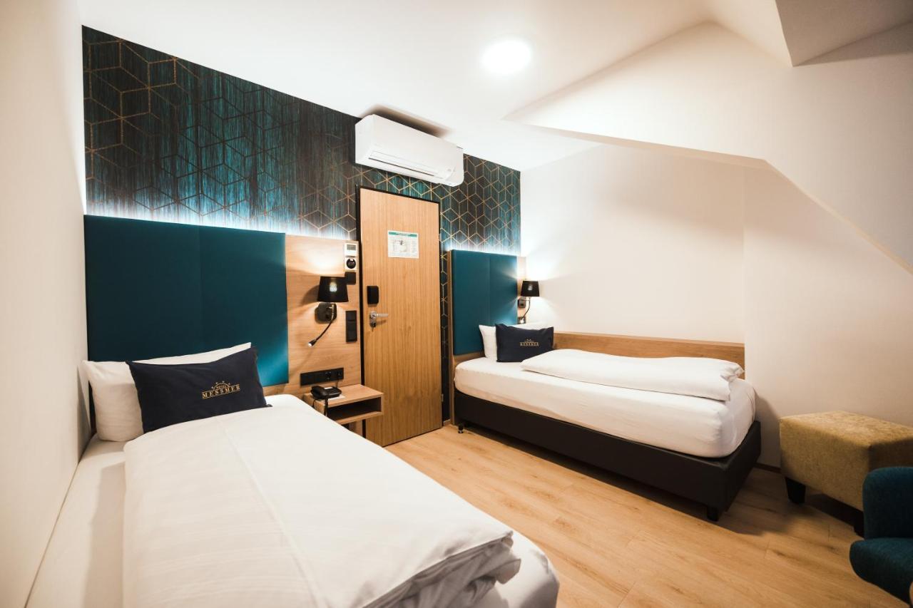 Superior Twin Room,1405134284:JPEG
