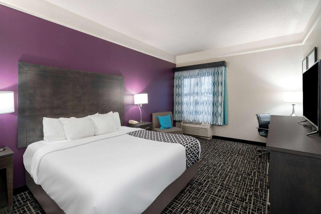 Executive King Room with View - Non-Smoking