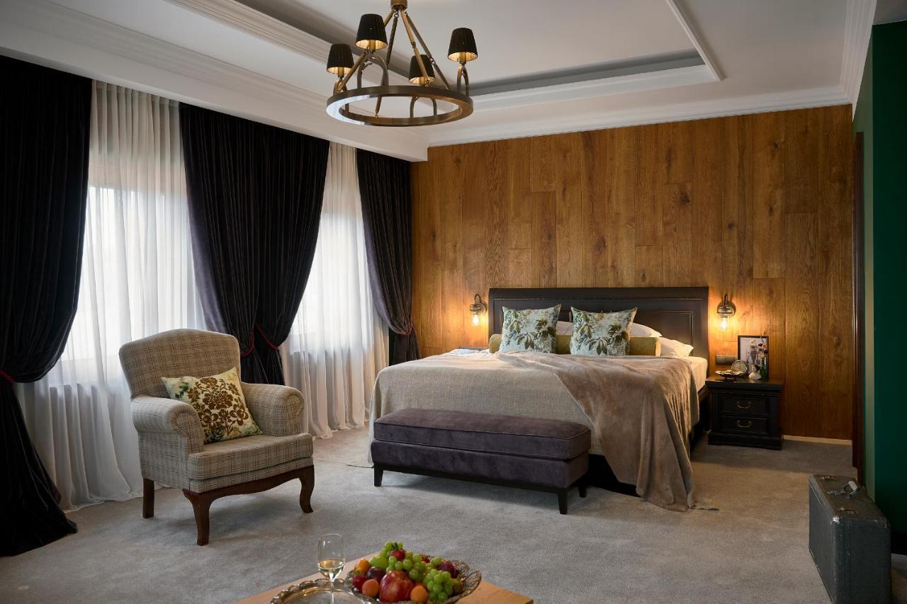 Andrássy Suite