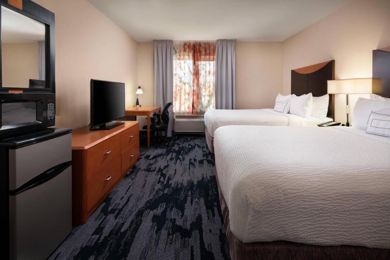 Queen Room Two Queen Beds