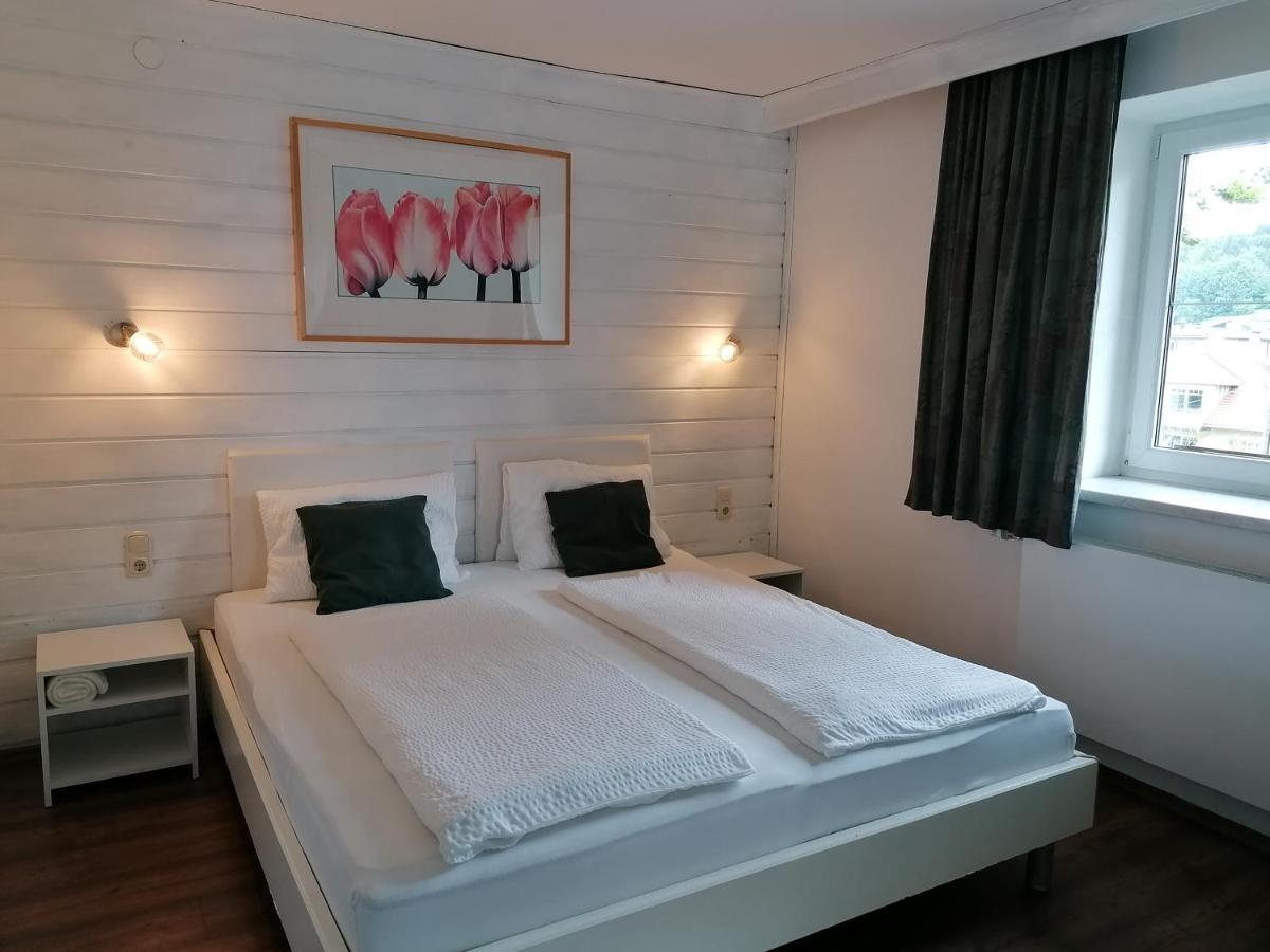 Doppelzimmer mit Balkon