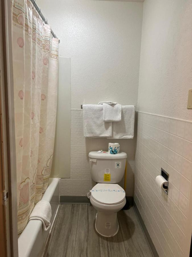 King Room,1407156164:JPEG