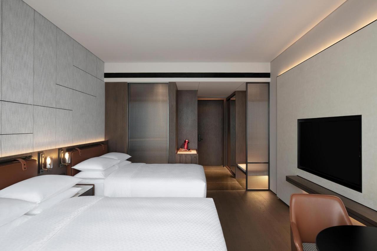 Deluxe, Guest room, 2 Twin/Single Bed(s), City view