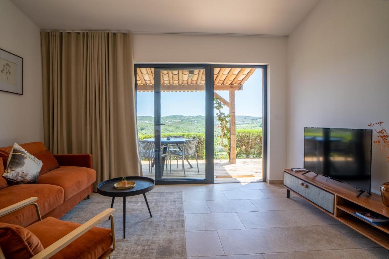 Apartment with Sea View and Countryside View