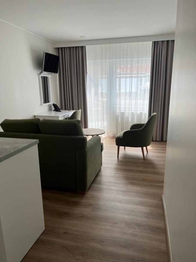 Zweibettzimmer mit Terrasse