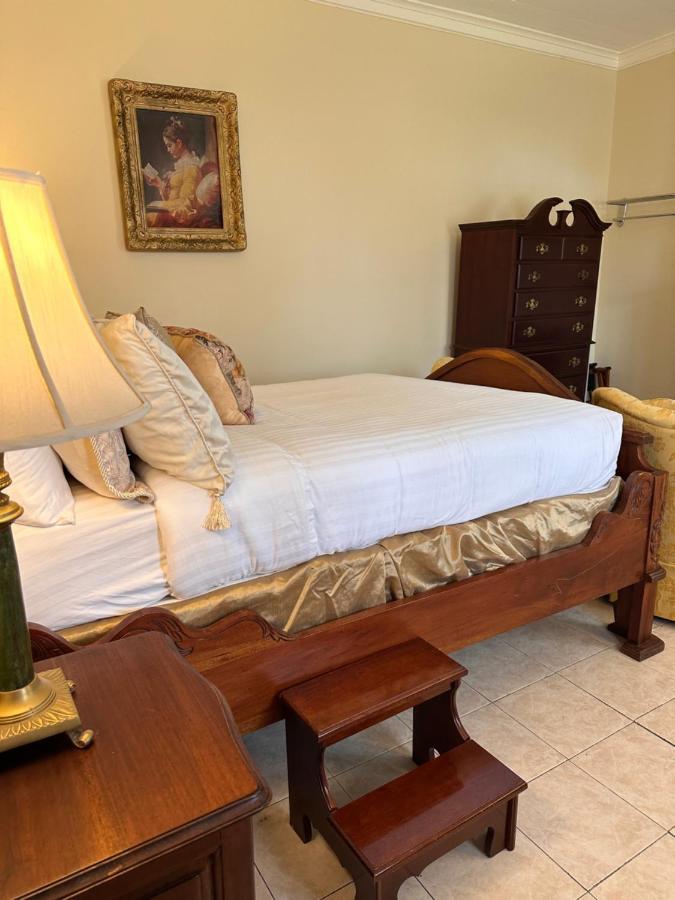 Deluxe Double Room with Bath