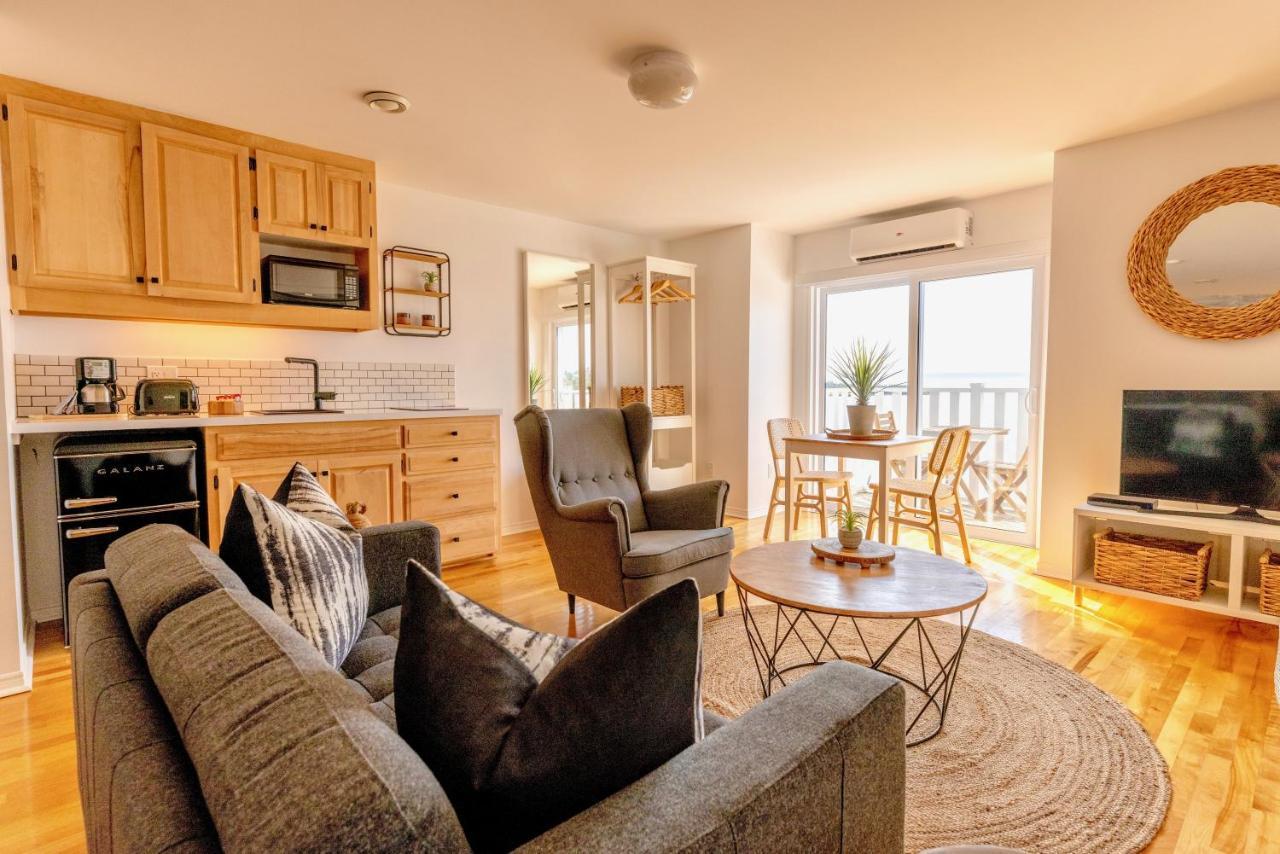 One-Bedroom Suite with Ocean View