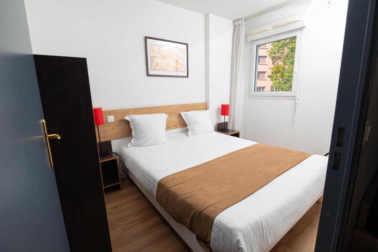 Appartement avec Grand Lit Double + Lits Jumeaux