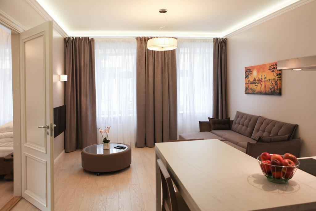 One-Bedroom Apartment,141051021:JPEG