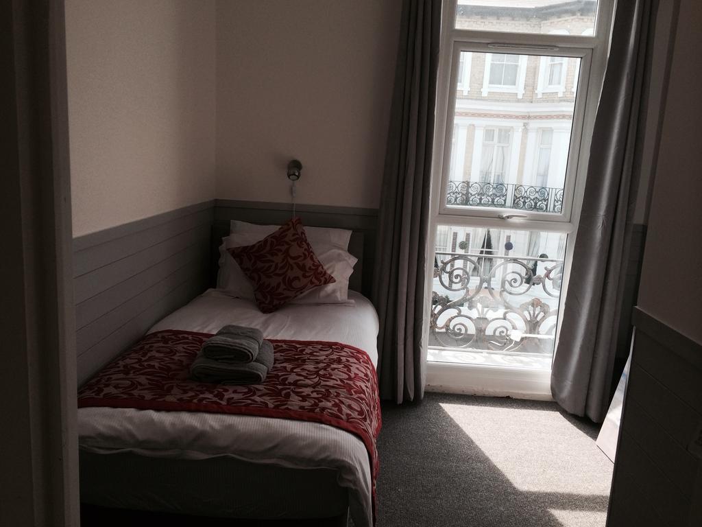 Single Room with Shower