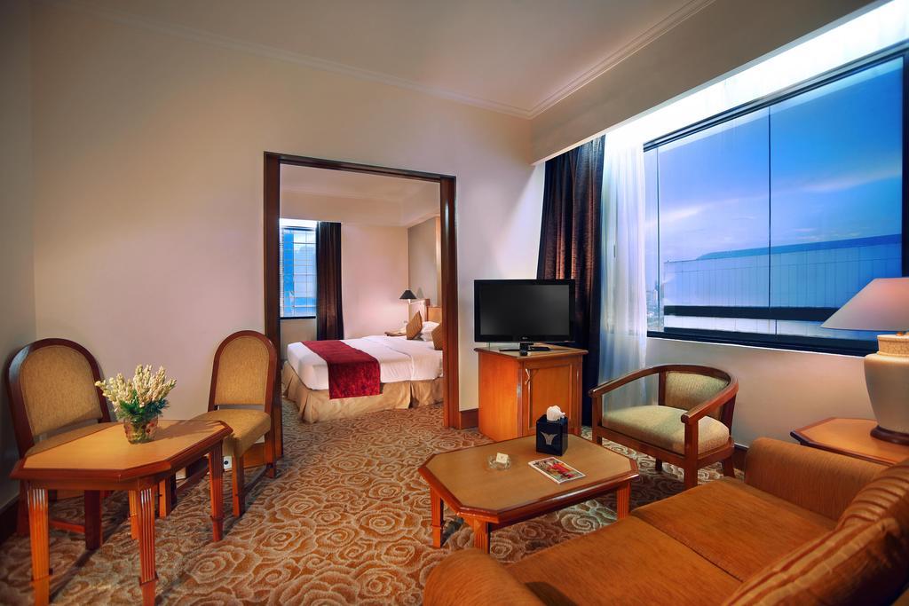 Deluxe Suite