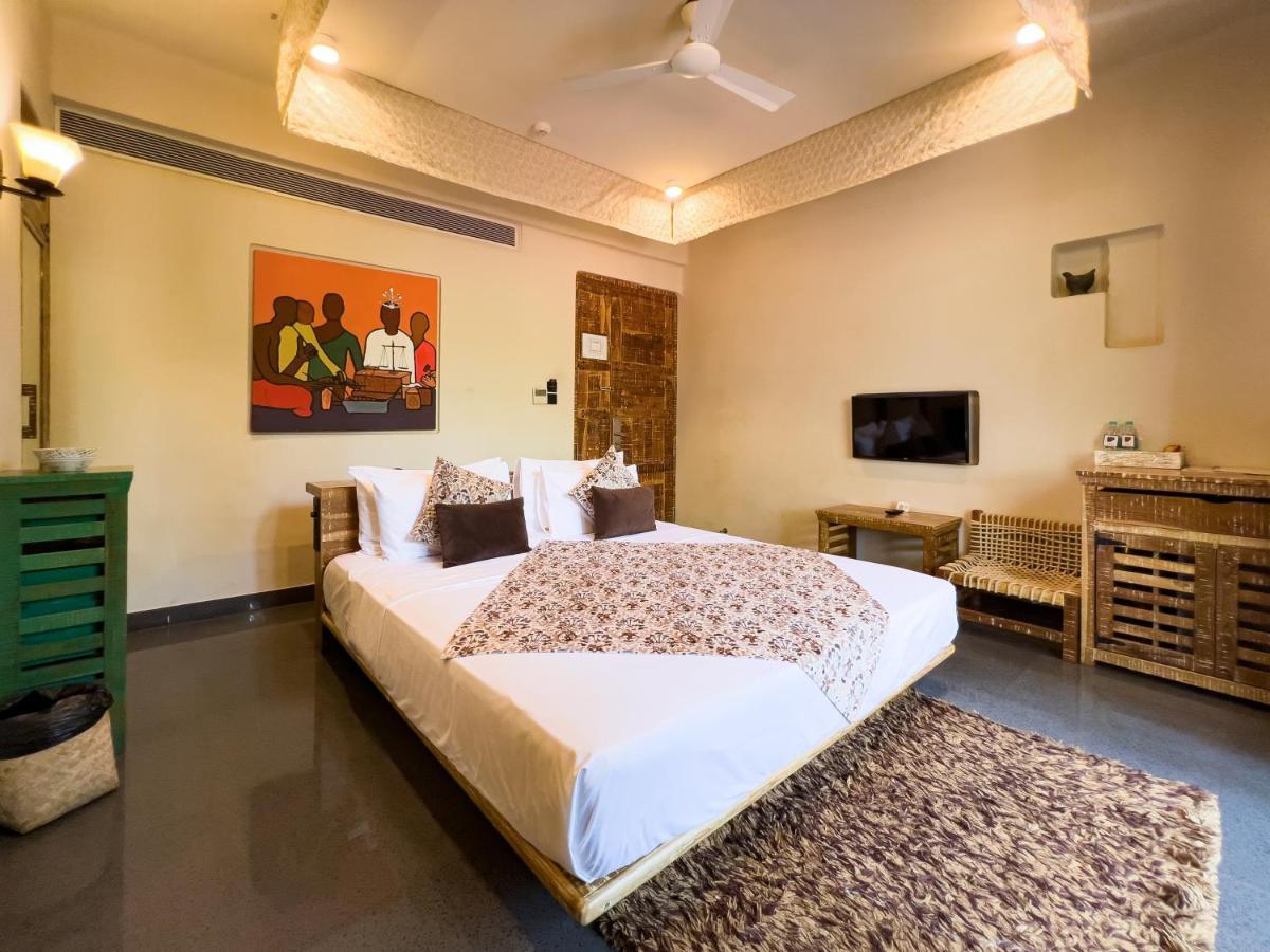 Premium Room with Balcony - Happy Hours with 2+1 offer on Beverages ( 4 to 7pm only)