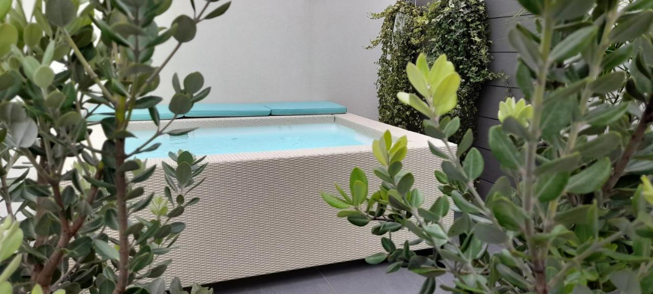 Double Room with Spa Bath