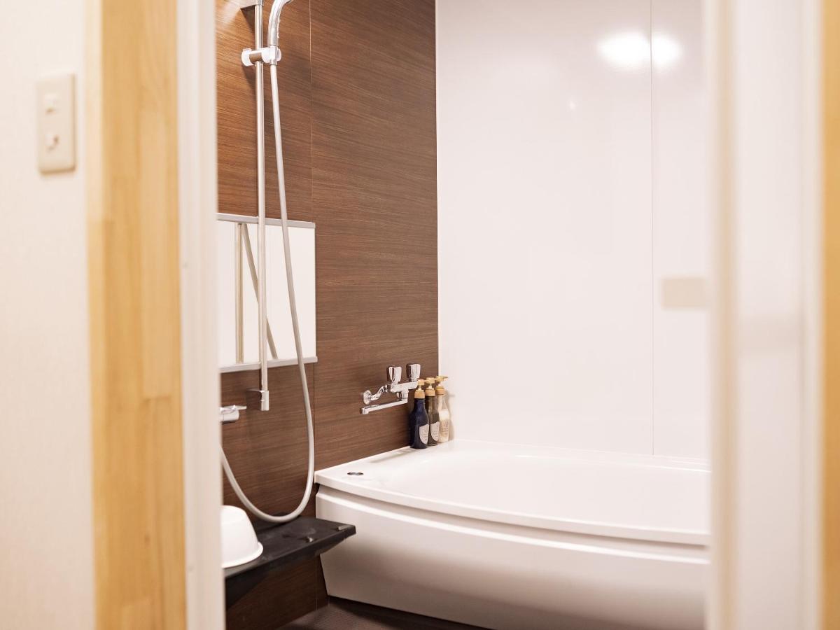 Single Room with Shared Bathroom