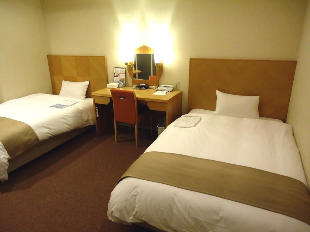 Twin Room - Non-Smoking