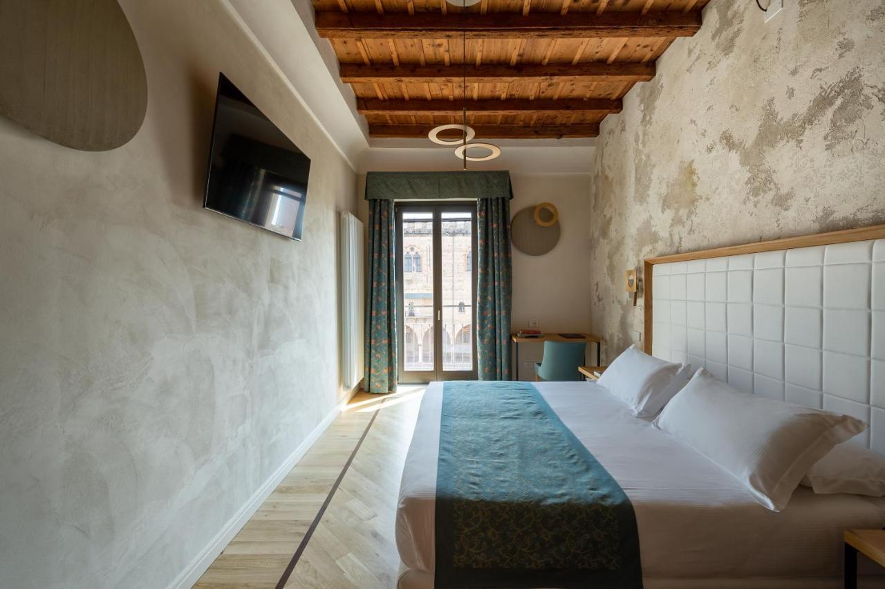 Deluxe Double or Twin Room with City View