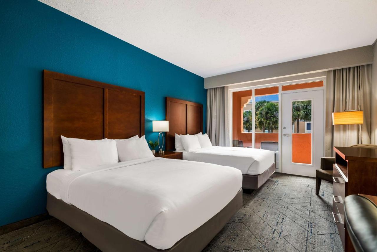 Queen Room with Two Queen Beds and Balcony - Non-Smoking