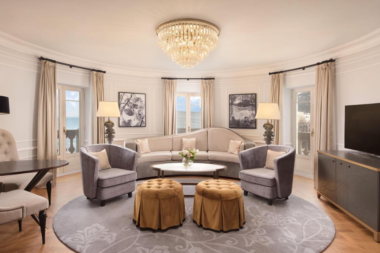 Royal Suite 1 Bedroom Suite 2 Twin or Single Beds
