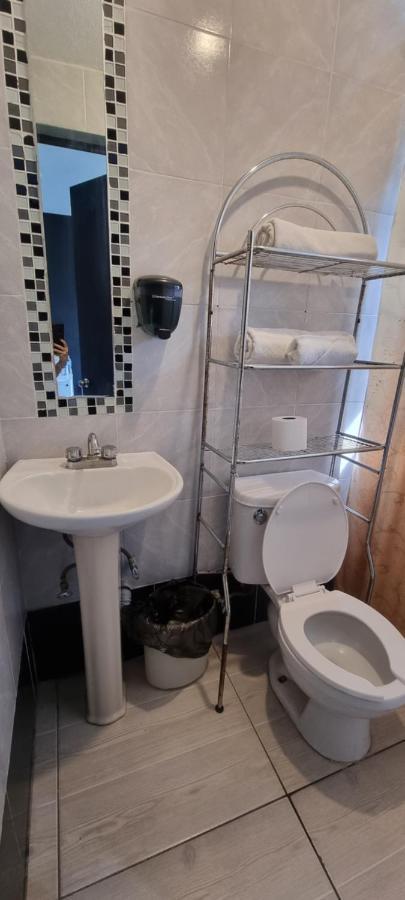 Deluxe Double Room Shower,1567048259:JPEG