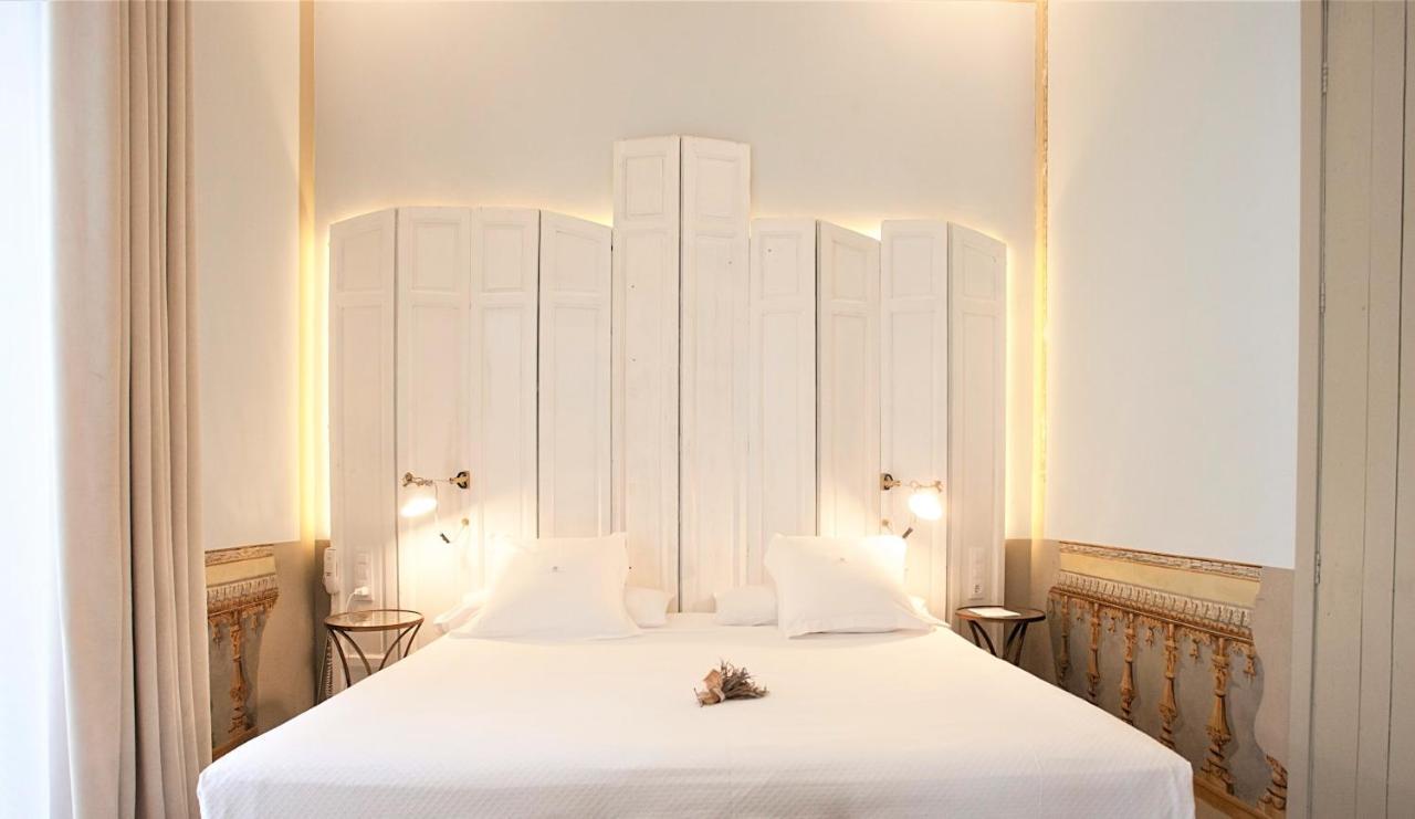 Deluxe Double Room Bath
